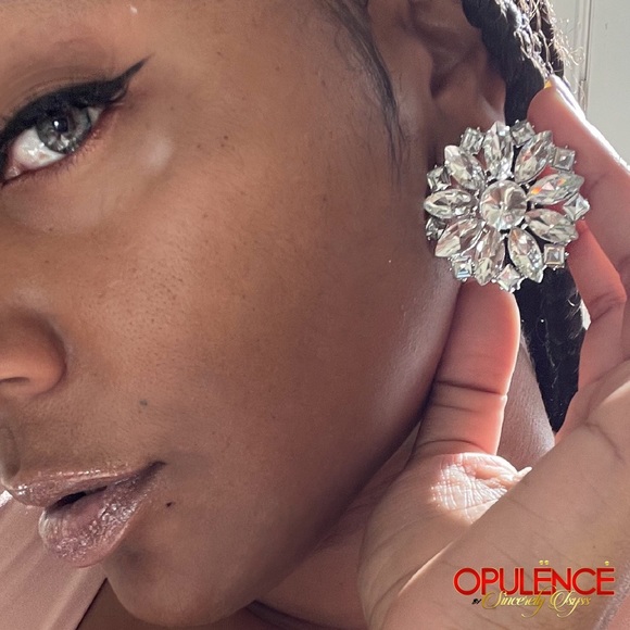 Starburst Earrings - Picture 2 of 2